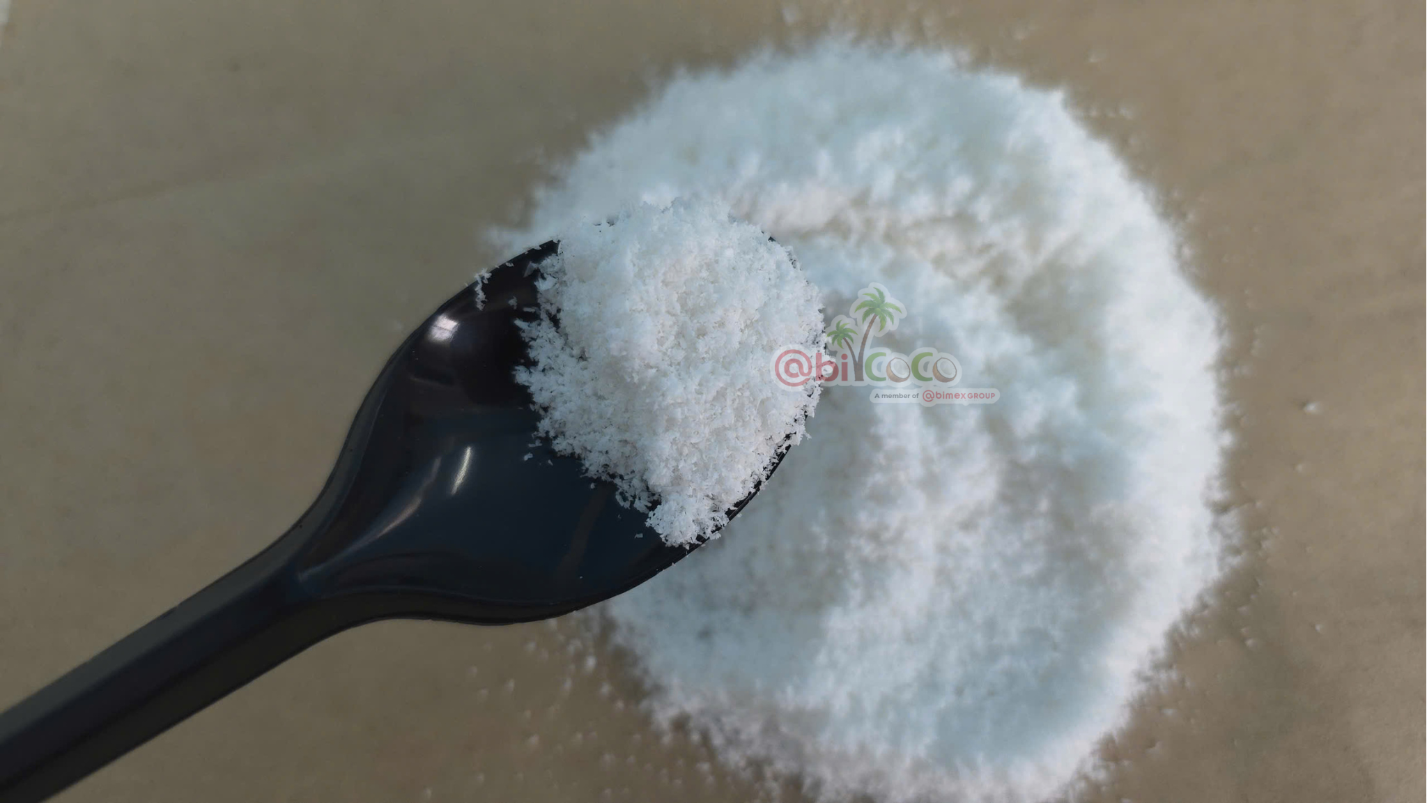 desiccated coconut for dairy-free desserts